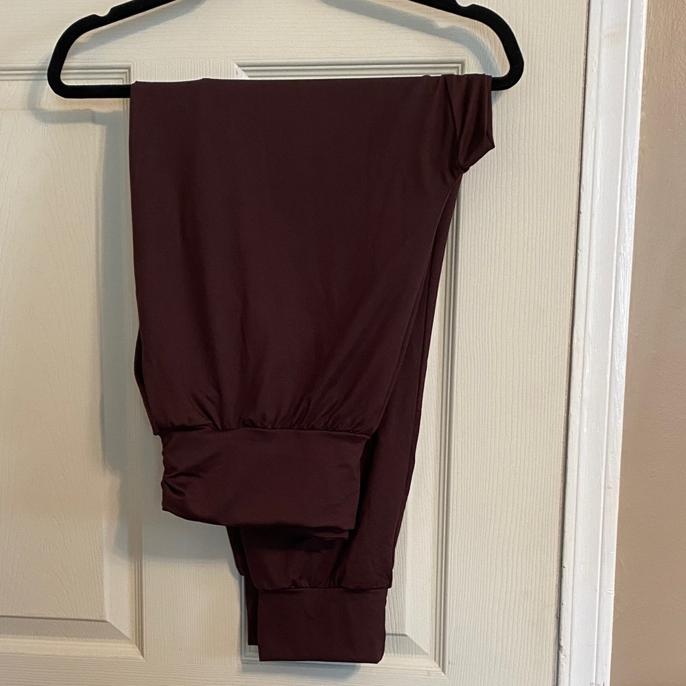 Women's Burgundy Pants